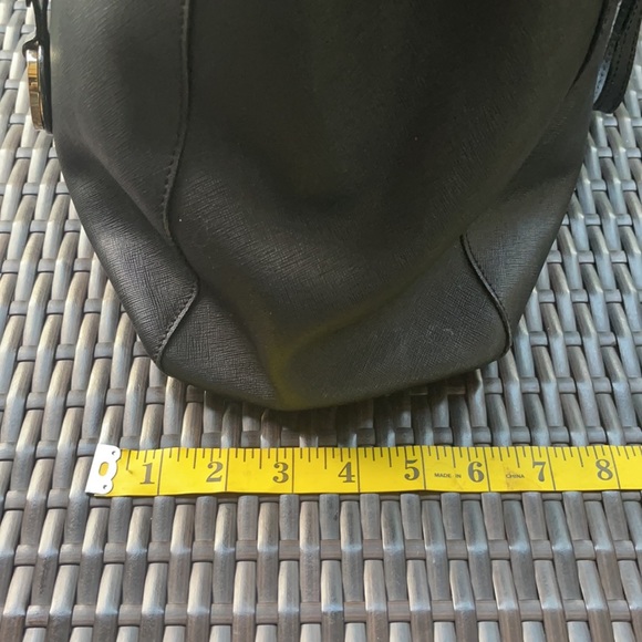 Michael Kors jet set tote - Picture 12 of 16